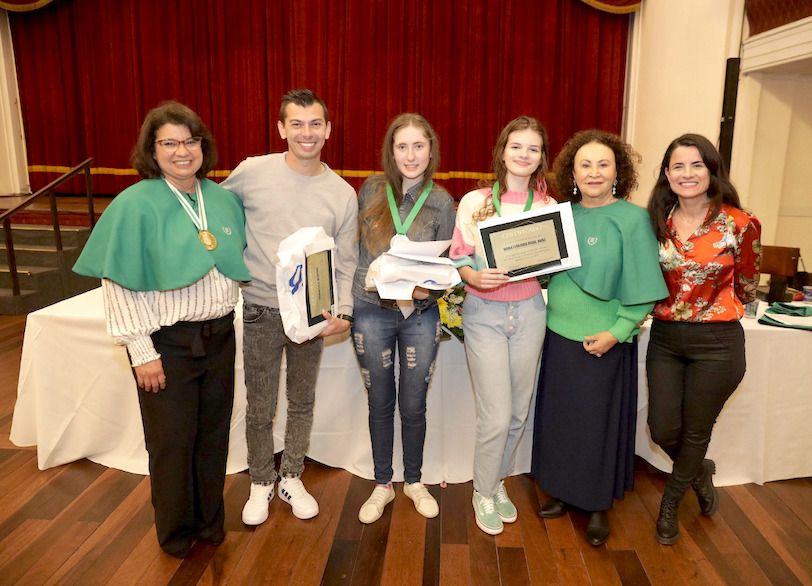 Academia Joinvilense De Letras Divulga Lista Dos Estudantes Finalistas ...