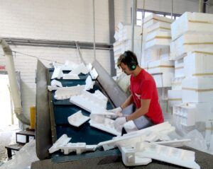 Completando um ano do Programa Condomínio Sustentável, Termotécnica alcança cerca de 200 condomínios para o incentivo à reciclagem do EPS/Isopor